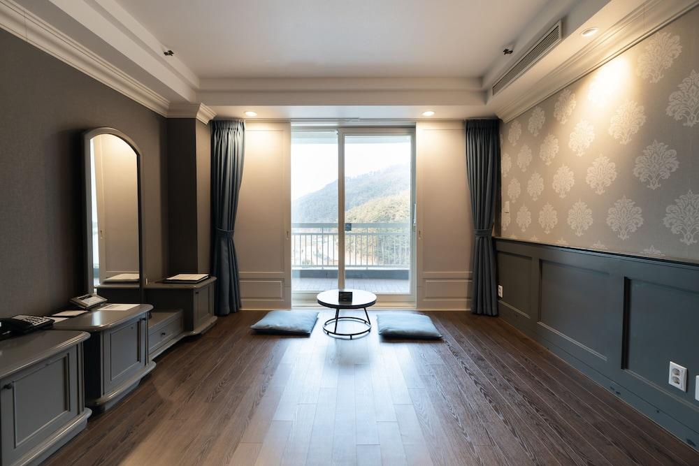Kensington Hotel פיאונגצ'אנג מראה חיצוני תמונה